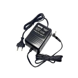 Adaptador de Corriente 9VAC...